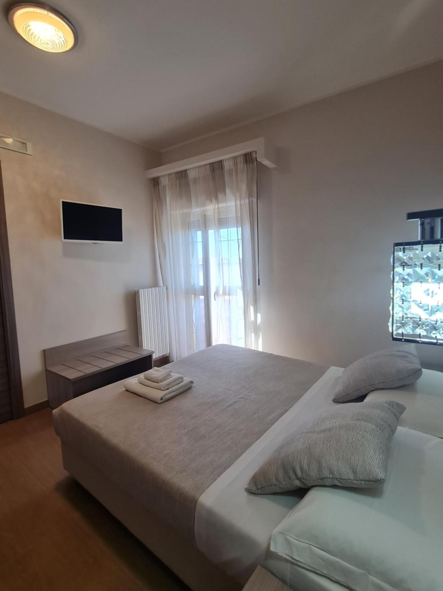 B&B La Casa Di Martina Zambrone Exteriör bild